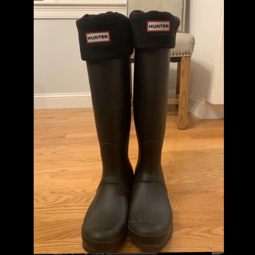 Tall hunter boots with fleece insides: Women’s 8